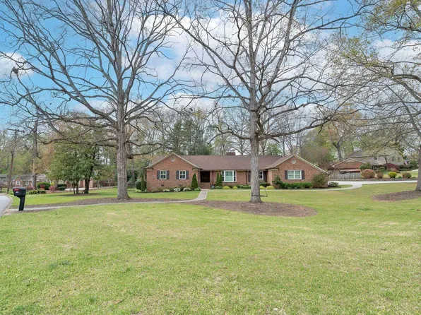 102 Bridgewater Dr, Greenville, SC 29615