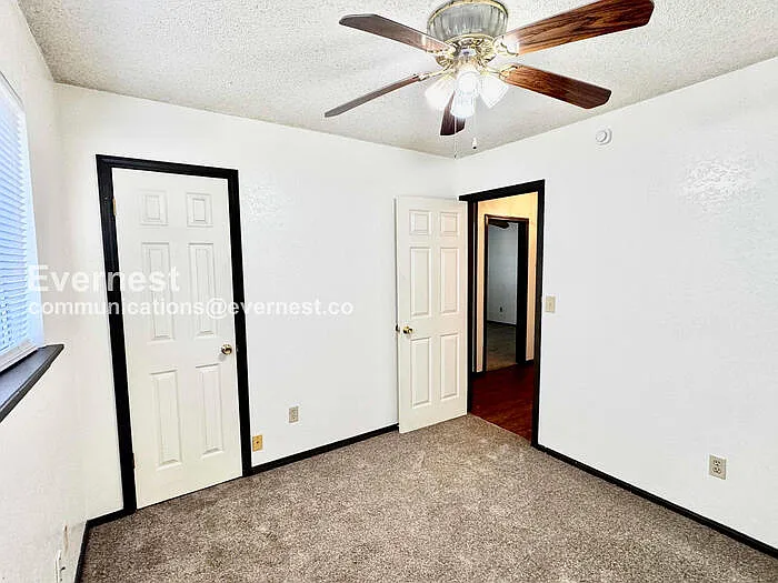 4325 S Ash Ave — Photo 14
