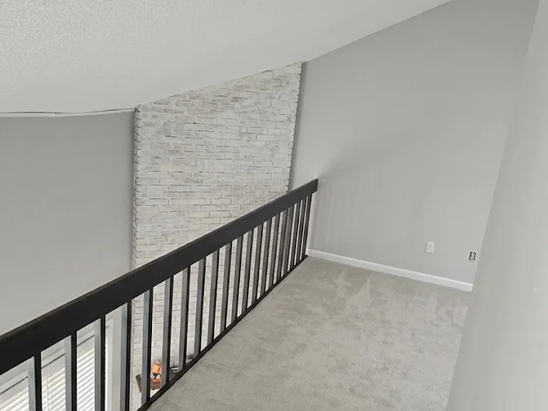 12 Bittersweet Ln — Photo 3