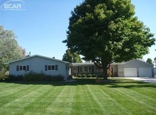 1506 Nichols Rd, Flushing, MI 48433