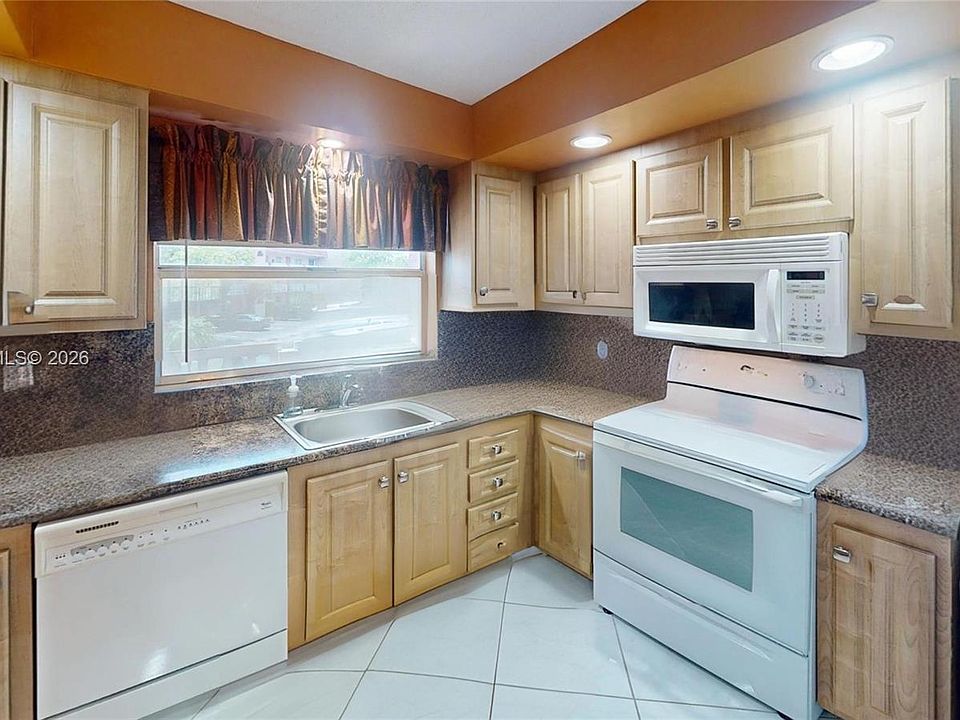 1st image of 9541 Sunrise Lakes Blvd APT 204