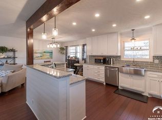 926 Wellington Rd, Lawrence, KS 66049