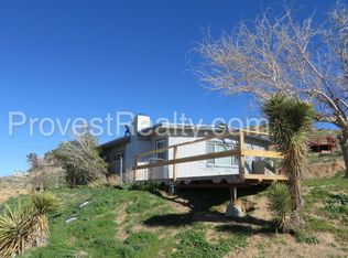 9521 Navajo Rd, Apple Valley, CA 92308