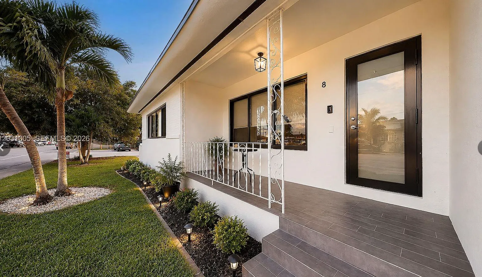 2 bed, 1000 sqft, $2,500 — Photo 1