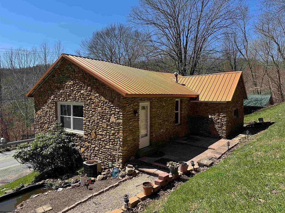 1st image of 968 Bunner Ridge Rd