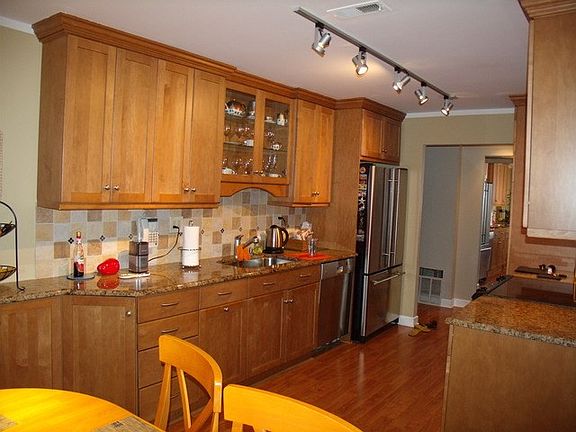 4th image of 1747 W Crystal Ln Unit 406