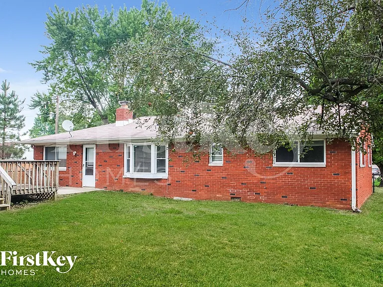 5564 Northland Rd — Photo 14
