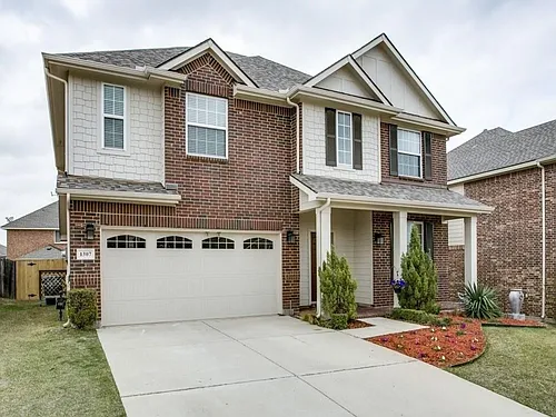 1307 Cedar Branch Dr Photo 1