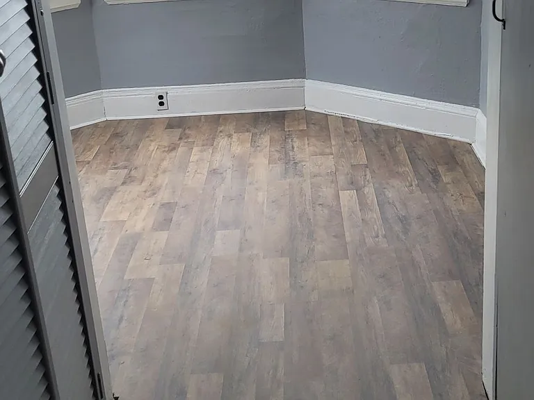 2107 Fairview Ave — Photo 3