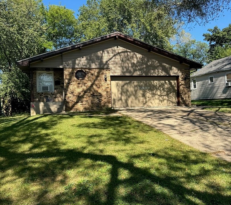 1st image of 3816 15th Ave #3816