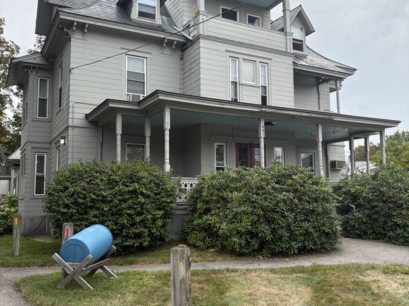 881 Main St #4