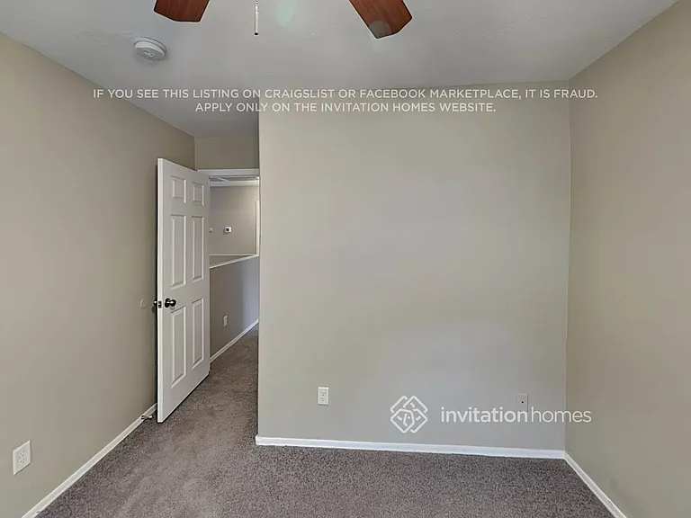 1075 E Rolls Rd — Photo 12