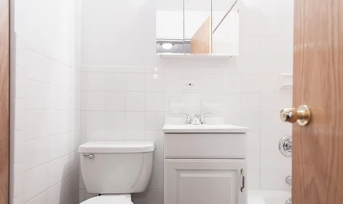 Rented by Copperwood Real Estate | media 16