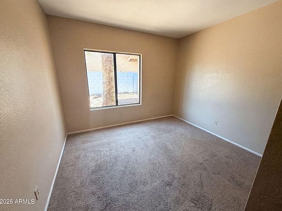 4th image of 3810 N WINTERGREEN Way
