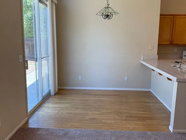 675 Bridgeford Dr — Photo 8