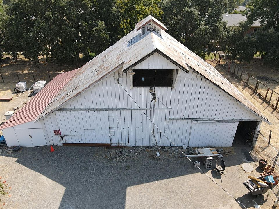 1st image of 125 East St #A