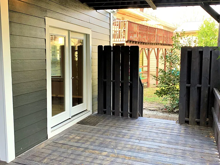 Private Entrance
