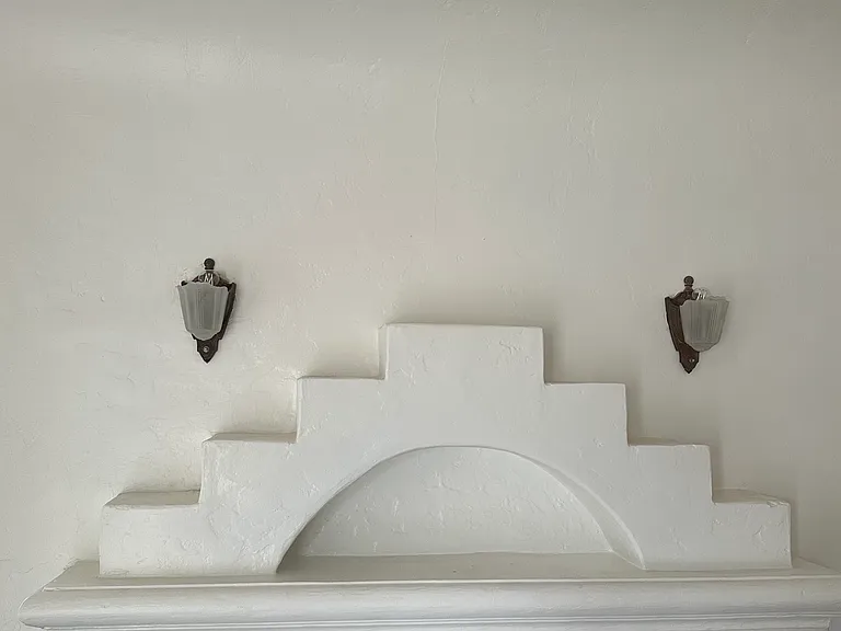 455 Hazel St — Photo 3