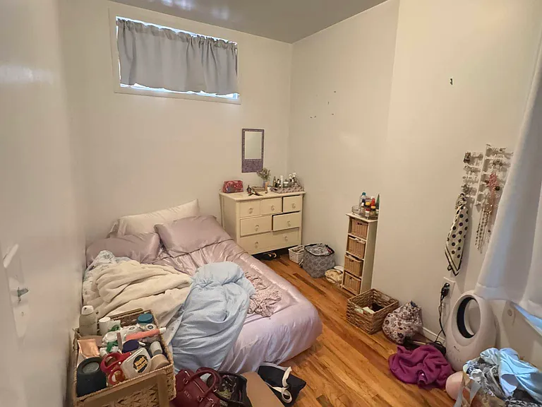 401 E 91st St #10 — Photo 14