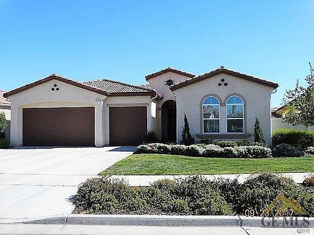 9903 Vale Royale Dr photo 1
