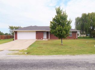 214 Ridgecrest Dr, Calera, OK 74730