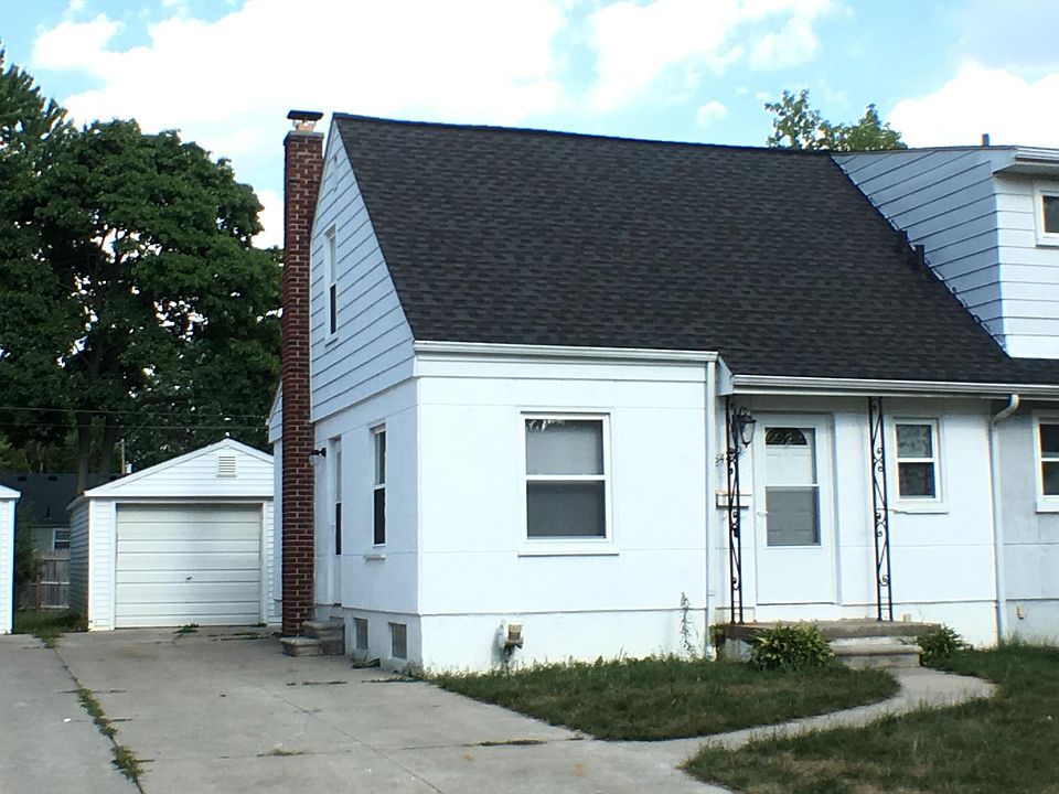 1st image of 24720 Cloverlawn St