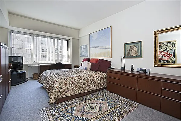 Sold by Maxwell Jacobs | media 4