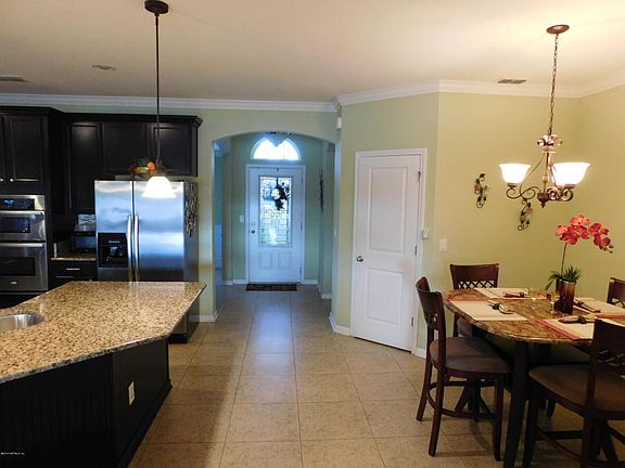 3rd image of 256 Palazzo Cir