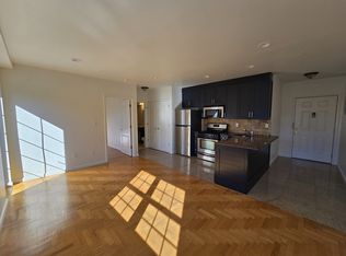 30-27 30th St #C, Astoria, NY 11102