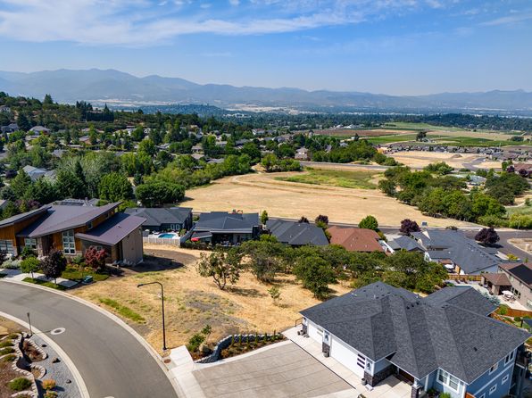 4407 Murryhill Ter, Medford, OR 97504