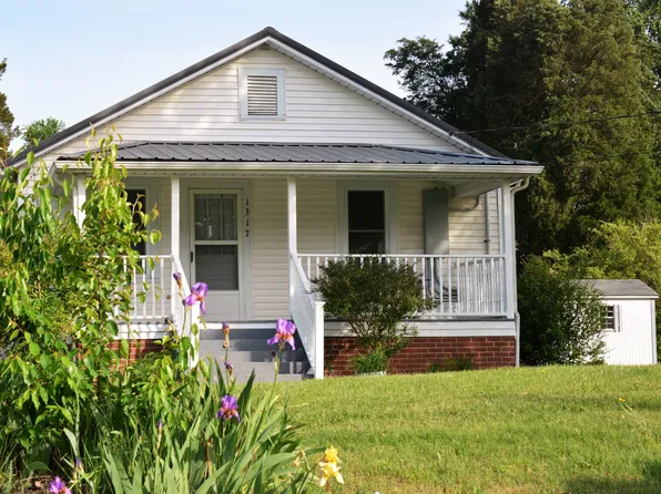 1317 S Eastman Rd, Kingsport, TN 37660
