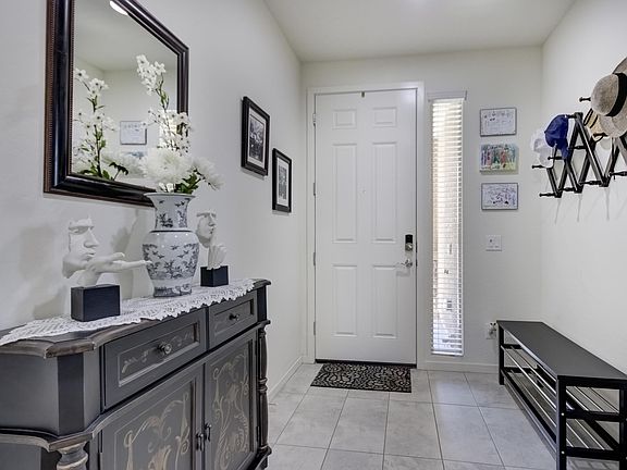 5th image of 37210 N Fossil Butte Ct