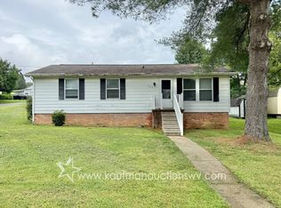 224 Broadway Ave, Bridgeport, WV 26330