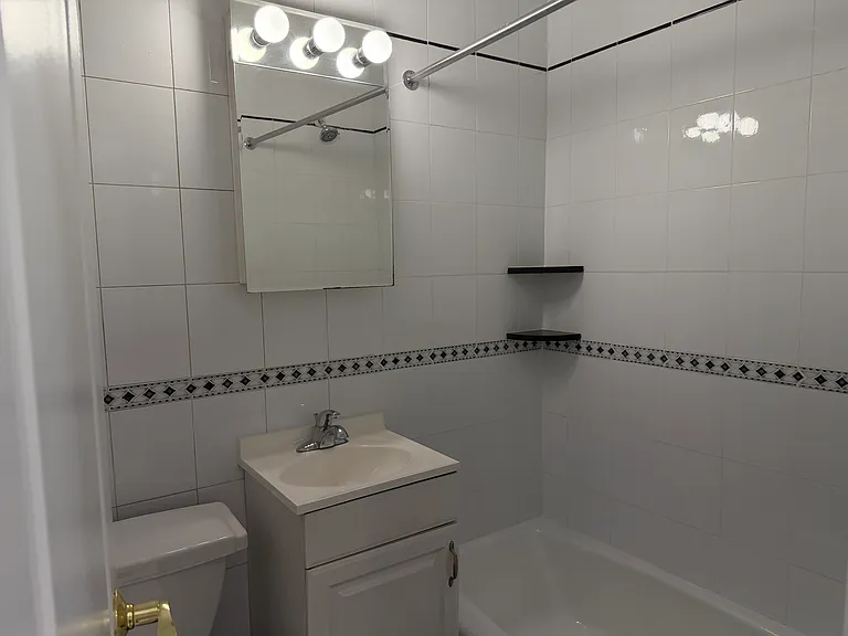 40 E 64th St #15 — Photo 11