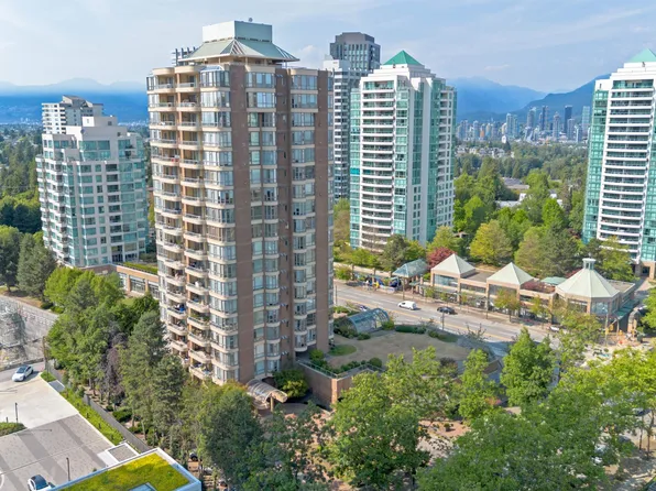 5967 Wilson Ave #700, Burnaby, BC V5H 4N9