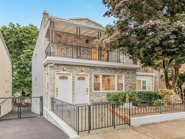 6140 Delafield Avenue image 1 of 36