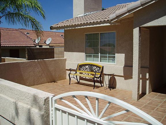 3rd image of 66326 Avenida Cadena