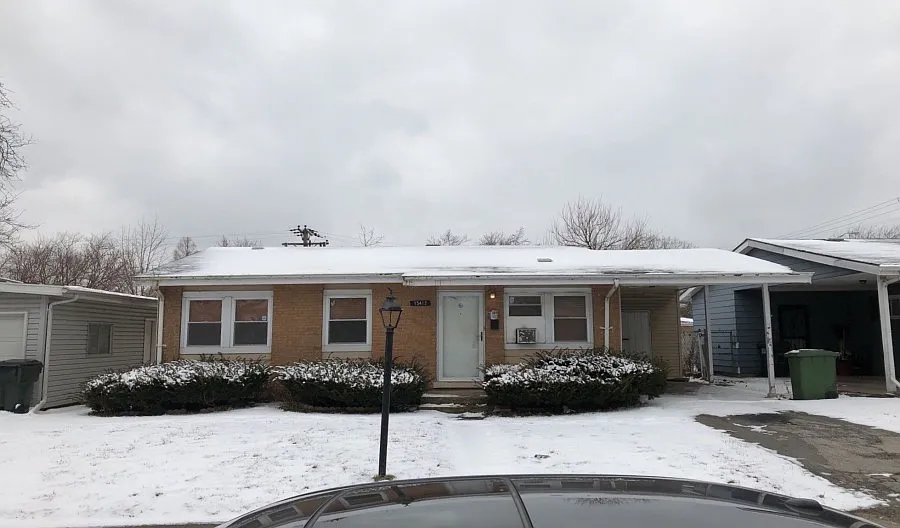 15412 Dorchester Ave photo 1