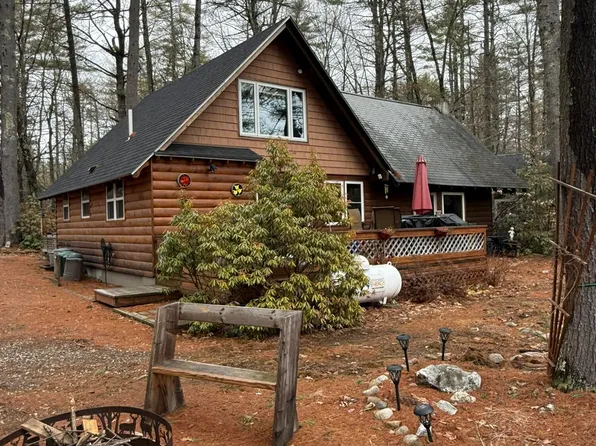 45 Crooked Way, Naples, ME 04055