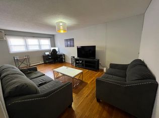 28 W Elizabeth Ave #A5-A05, Linden, NJ 07036
