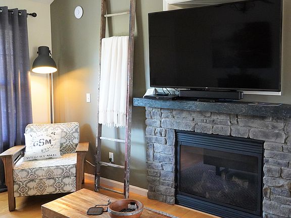 5th image of Cottage 24 Edgewater Resort