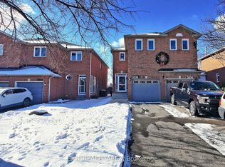 5552 Cortina Cres, Mississauga, ON L4Z 3R2