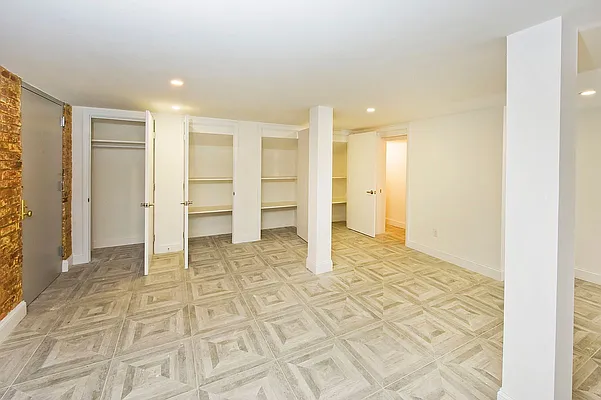 Rented by Dugri Real Estate  | media 25