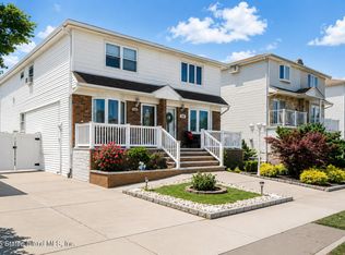 356 Cortelyou Ave, Staten Island, NY 10312