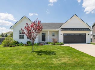 7438 Jamaica Ln, Portage, MI 49002