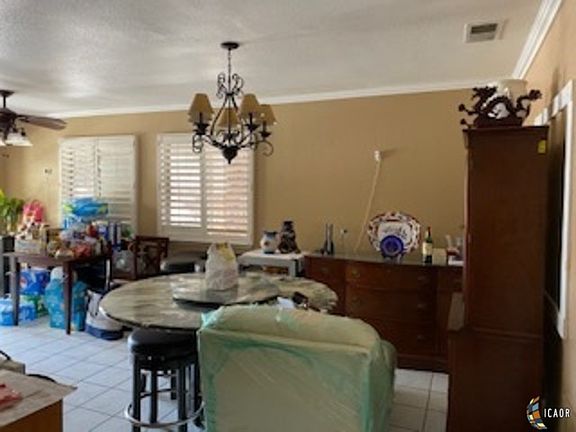 3rd image of 2481 W Olive Ave