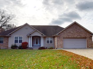 2005 Hedge Apple Dr, Sedalia, MO 65301