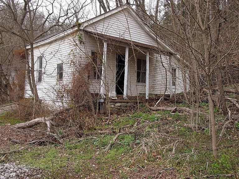 2nd image of 4140 Myers Rd