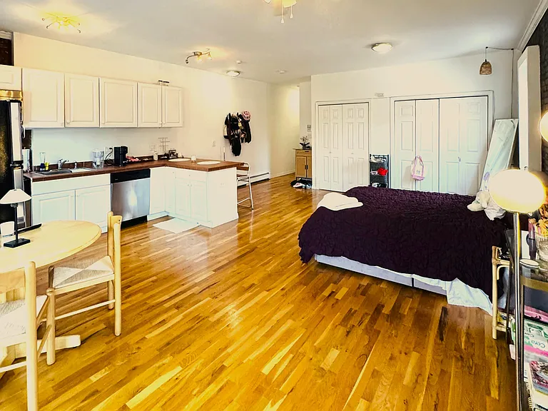 435 Jersey Ave #2E — Photo 6