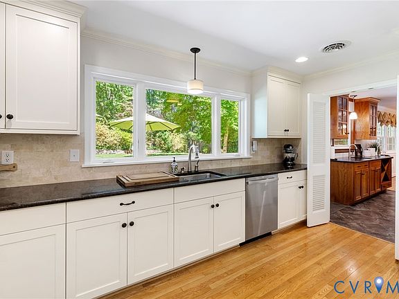 2nd image of 102 Raven Rock Rd